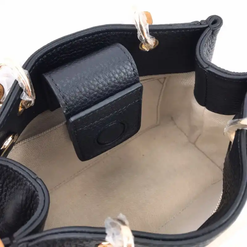 G*u*i bags 19b57b0056