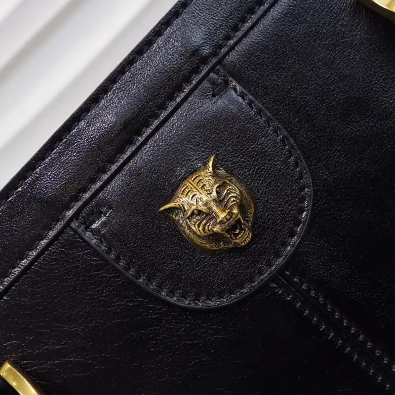 G*u*i bags 19b57g0105