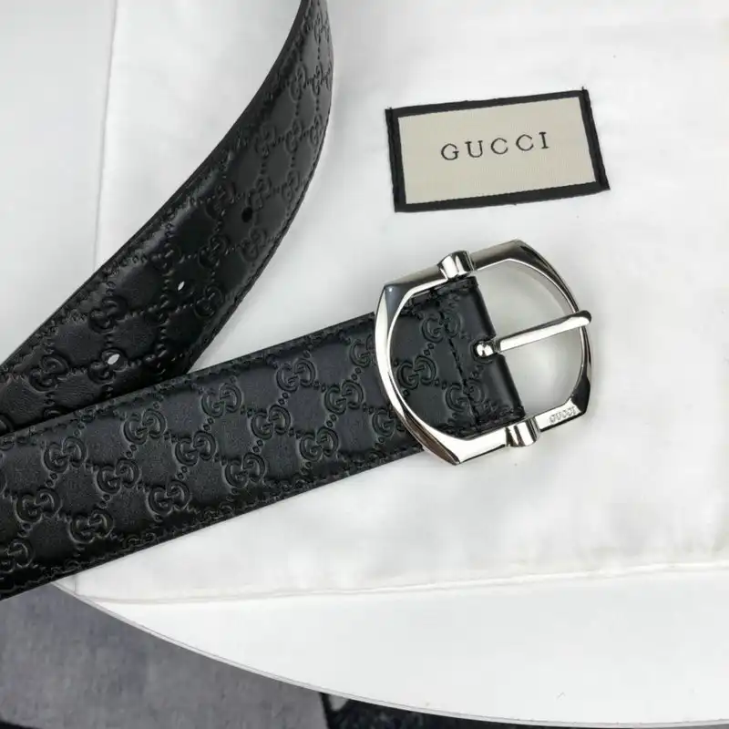 G*u*i s belt 2007xf0090