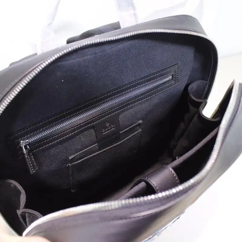 G*u*i backpack 19gm0070