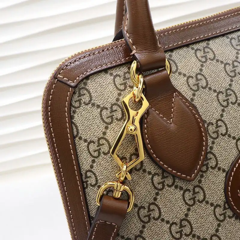 G*u*i bags 206b570136