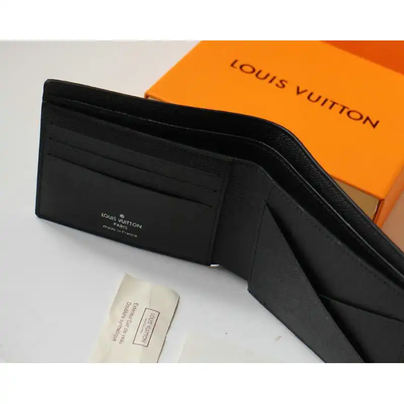 LV Bags 207B570018