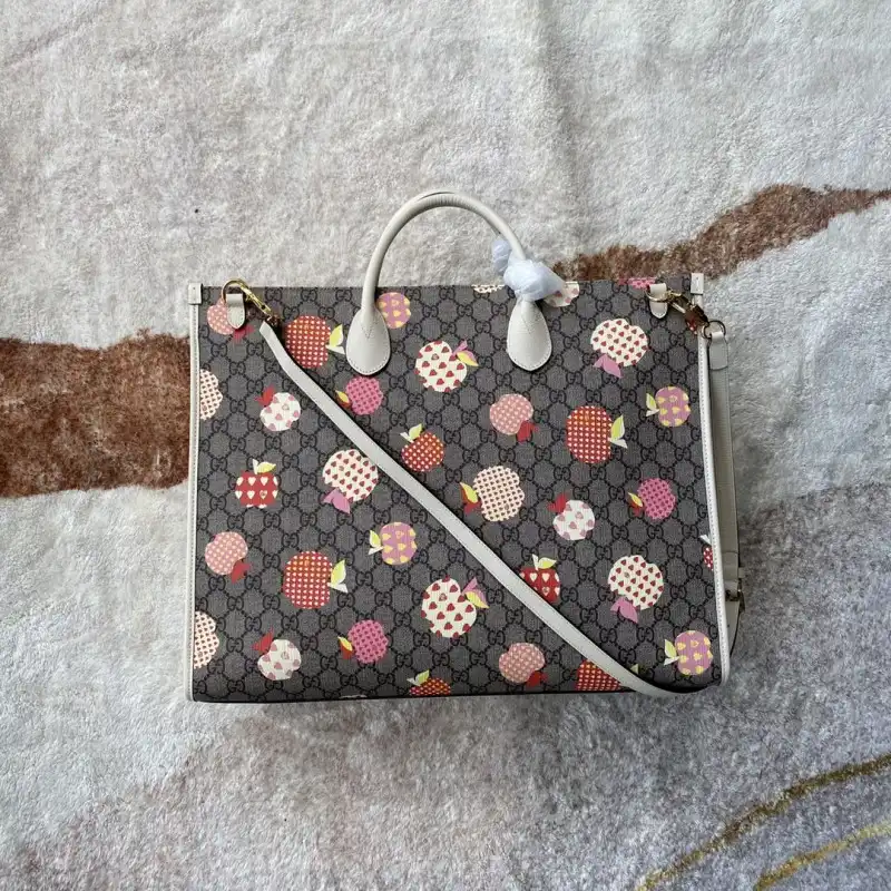 G*u*i s bags 2108ya0075