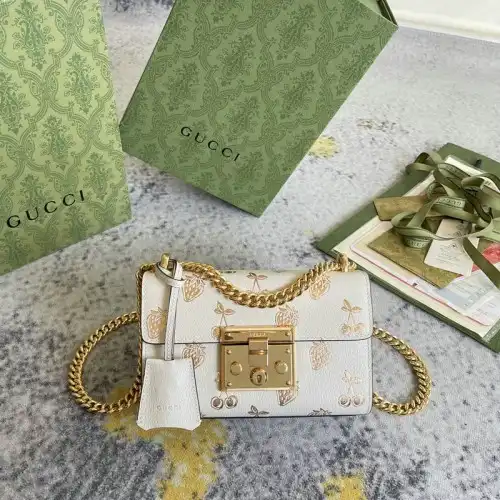 G*u*i bag 2201dj0018