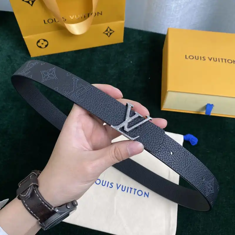LV Belts 2202XA0049