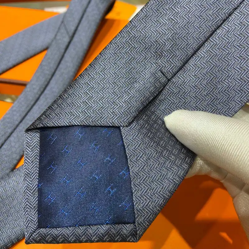 TIES Accessories 2204WH0005