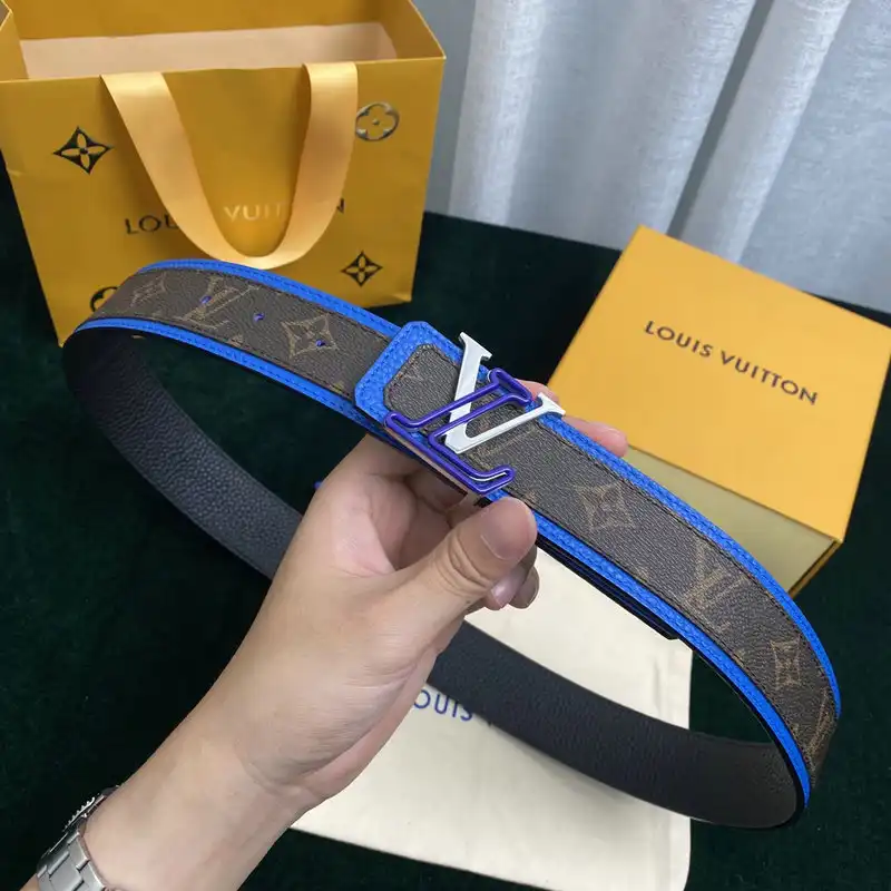 LV Belts 2204XA0075