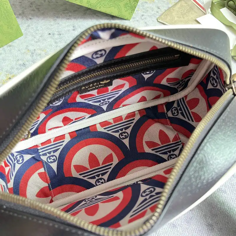 G*u*i bag 2208dj0038