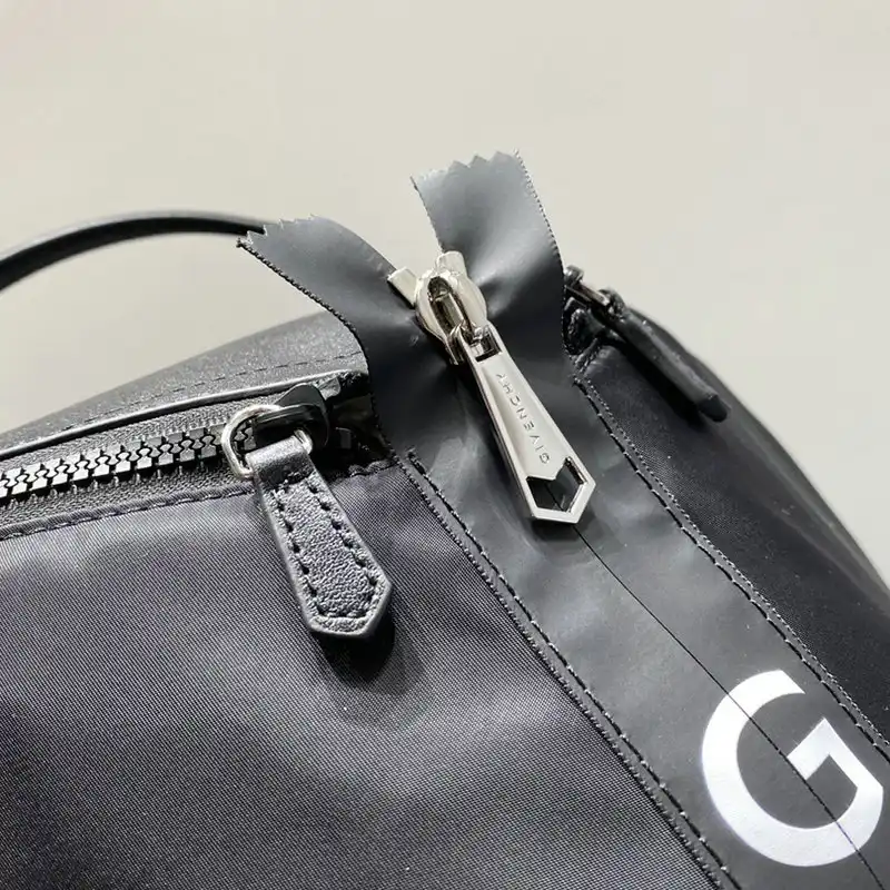 Givenchy Bag 2209SW0070