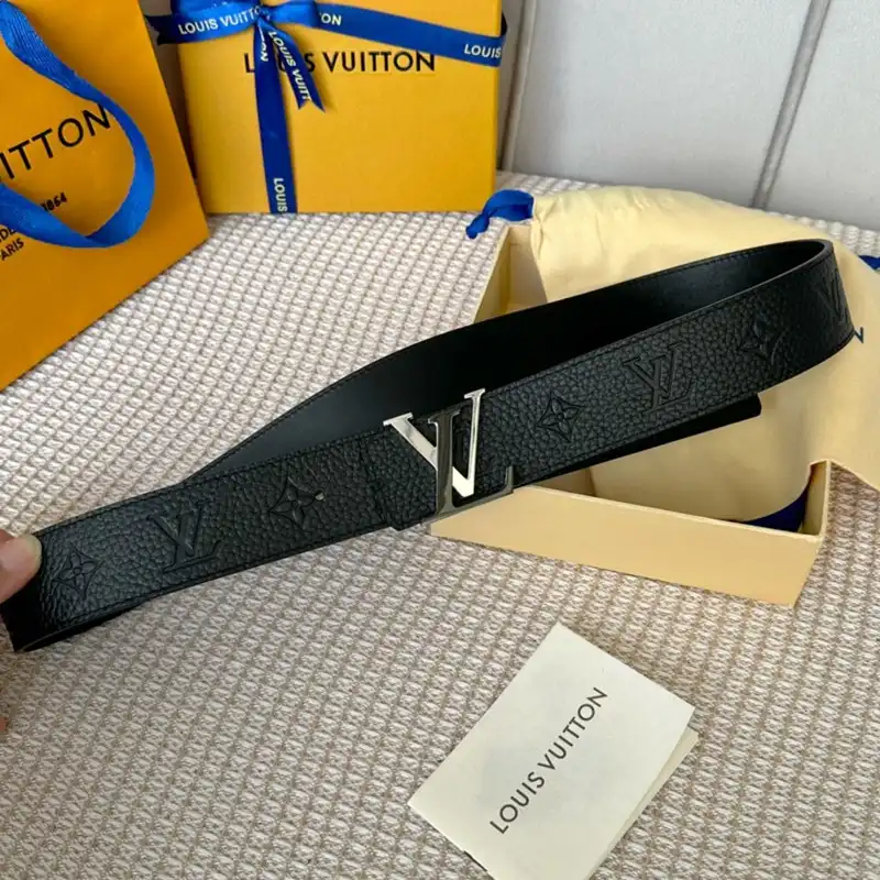 LV Belts 2301XF0027