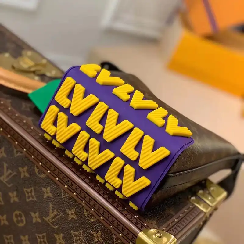 LV Bag 2305HT0021