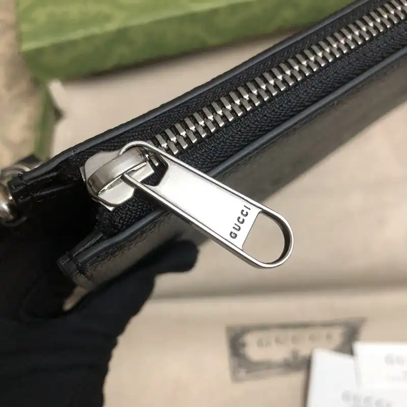 G*u*i bags 2411ya0137