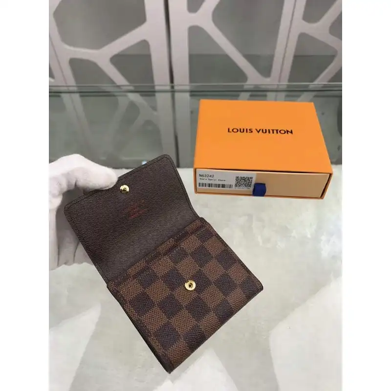 LV Bags 19T1L0266
