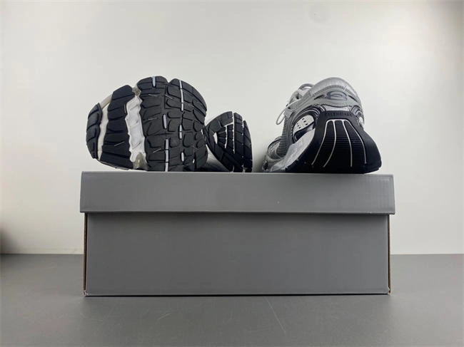 Balenciaga  803681-W3ST4- Practical 4295