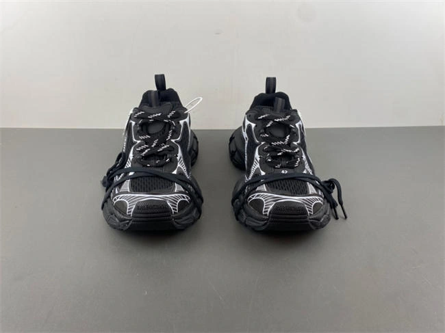 Original Balenciaga 734734 W3RB8 4275