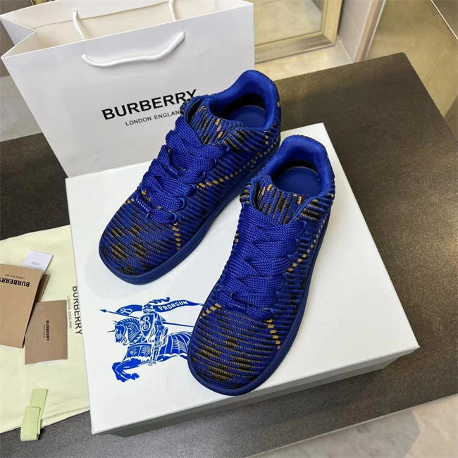 Burberry Sneaker Unisex 2611
