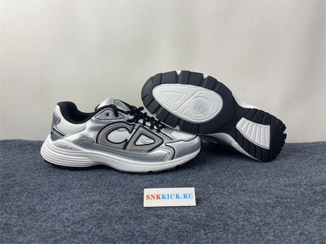 WaterResistant DR B30 Sneaker sliver 995