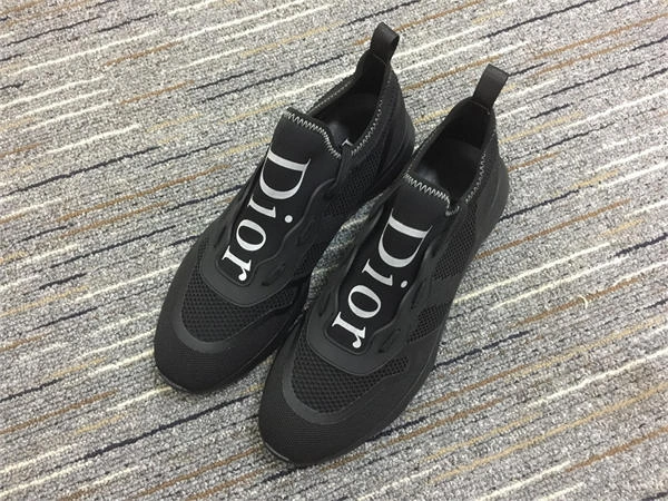 Sleek Dior Sneaker 1271