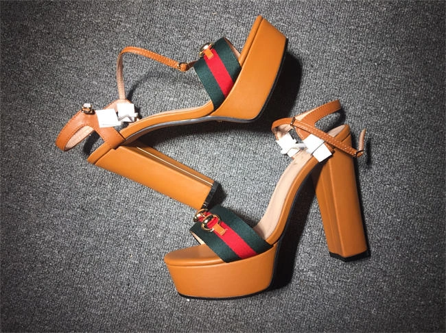 G*u*i boot women sleek 529