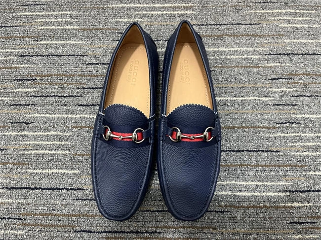 compact G*u*i mocassin 305