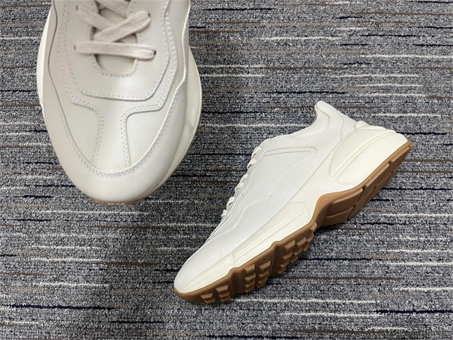 odorresistant G*u*i rhyton sneaker 261