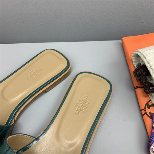 H Slipper Refined 2328