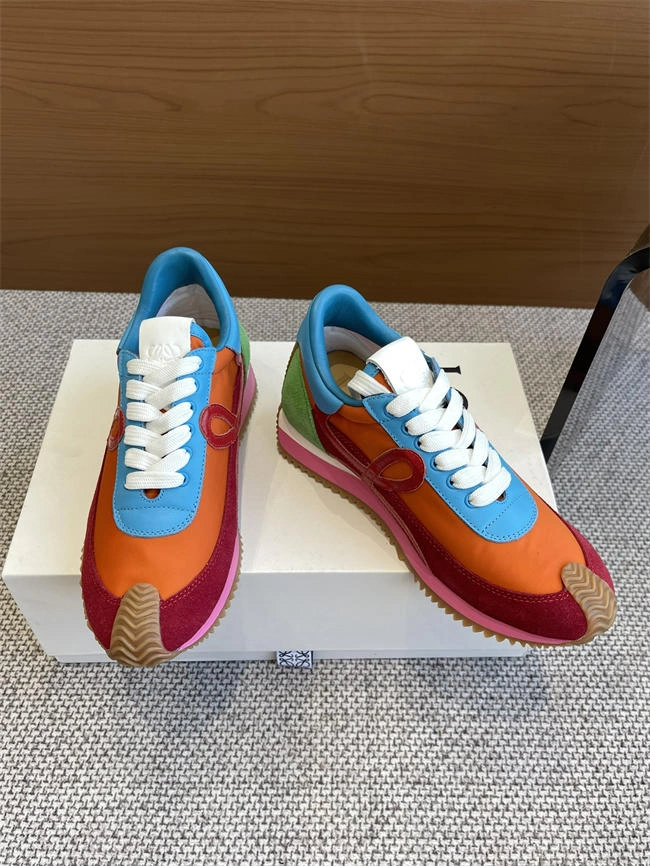 Compact Loewe Sneaker 2464