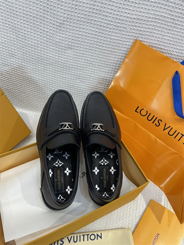 Lv Loafer WellDesigned 1928
