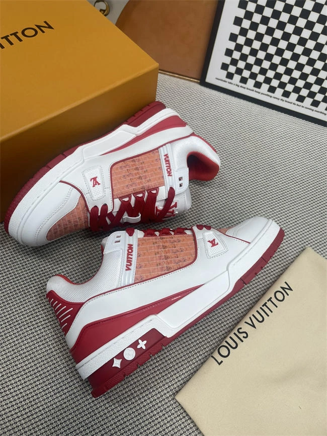 Efficient Lv Trainer Sneaker 2116