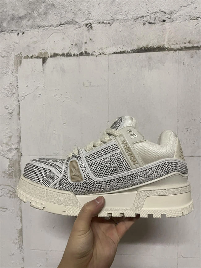 Lv Trainer Sneaker Original 2050