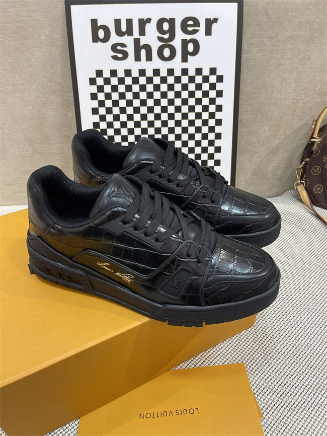 Lv Trainer Sneaker Trendsetting 2092