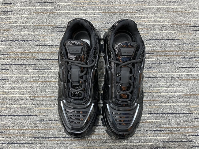 Prada Cloudbust Sneaker Stylish 3256