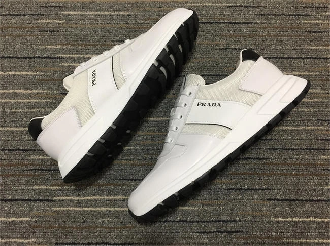 Prada Sneaker Functional 3381