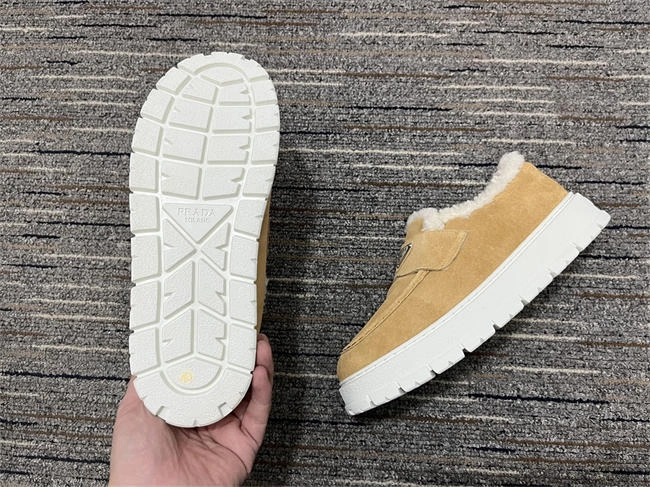 RelaxedFit Prada Sneaker Women 3391